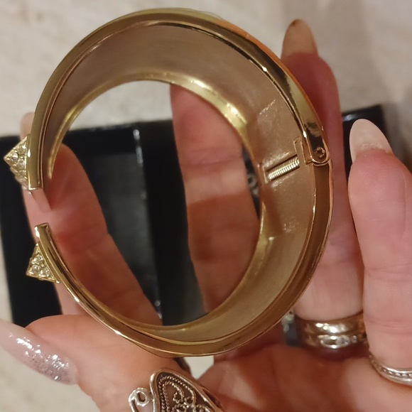 Victoria's Secret Vintage SCANDALOUS Rhinestone Pyramid Hinged Cuff Bracelet - Picture 3 of 8